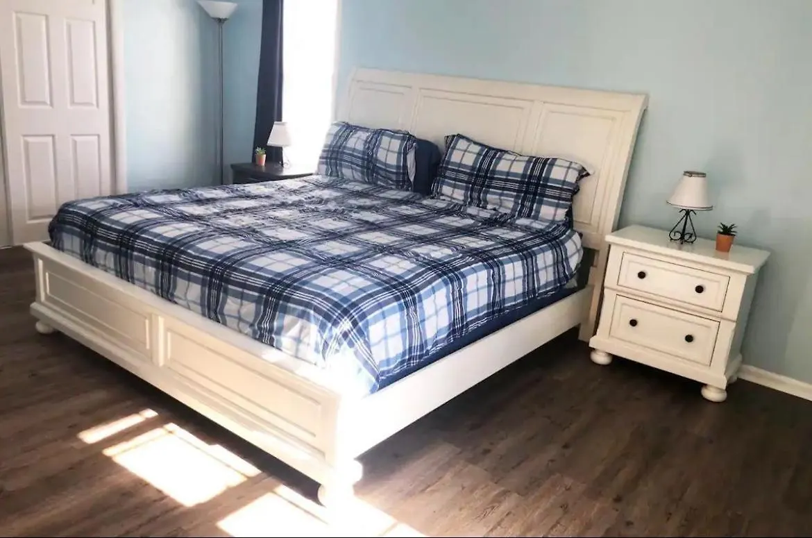 Cozy Condo Steps From The Beach Access Norfolk 0*,  United States